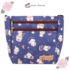 深藍海邊小白狗